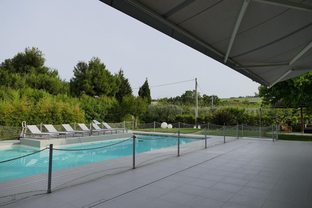 Hotel Il Portico Fano Esterno foto