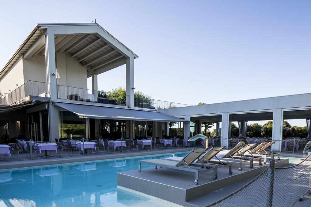 Hotel Il Portico Fano Esterno foto