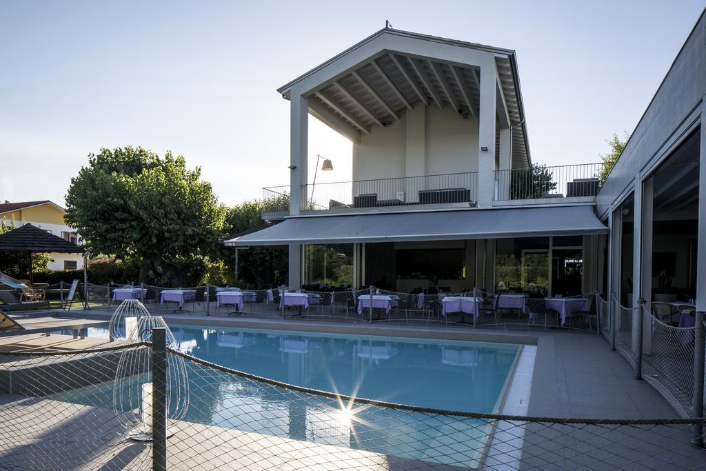 Hotel Il Portico Fano Esterno foto